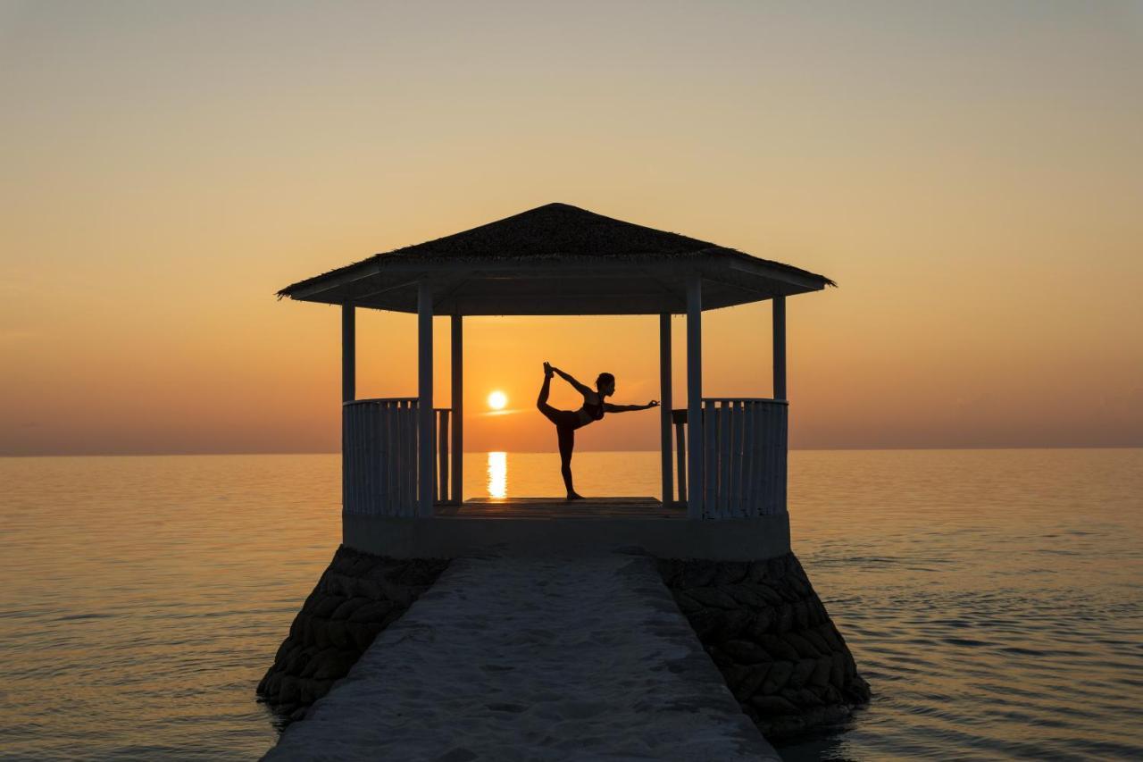 Centara Ras Fushi Resort & Spa Maldives - 50 Percent Discount On Transfers For Min 4 Nights Stay And More, Valid For Reservations Between 11Th Feb Till 22 Dec 2025 (Adults Only) Malé Esterno foto