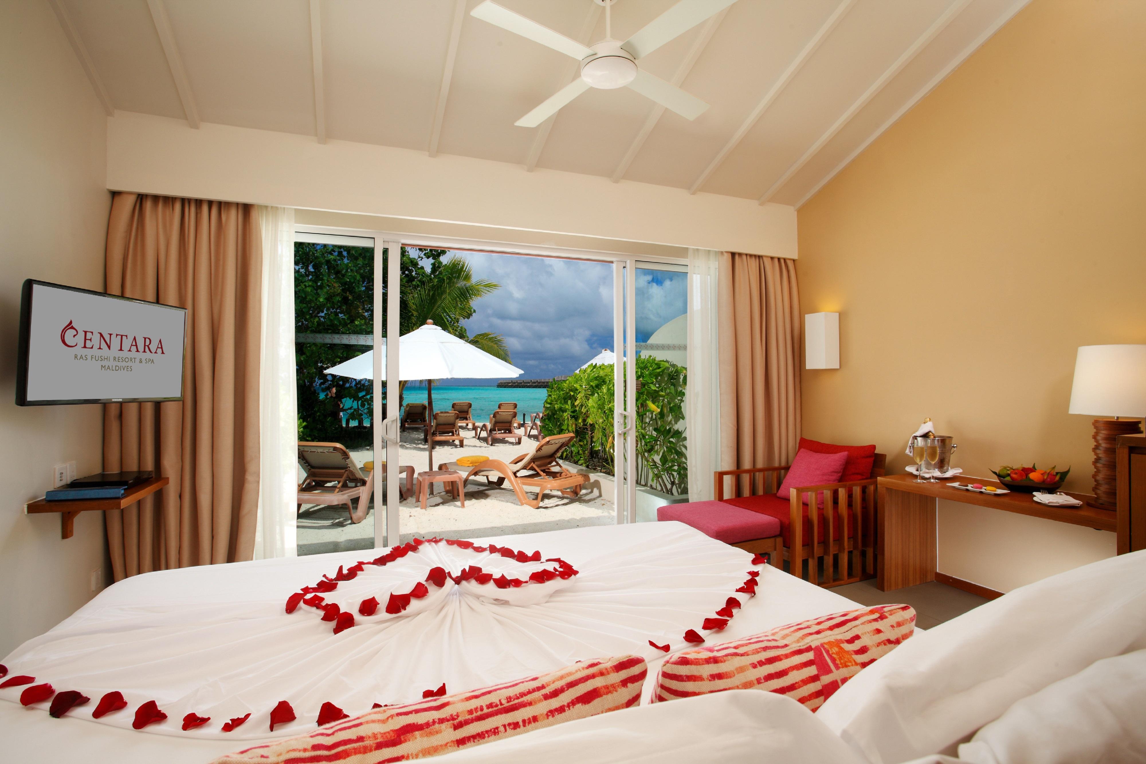 Centara Ras Fushi Resort & Spa Maldives - 50 Percent Discount On Transfers For Min 4 Nights Stay And More, Valid For Reservations Between 11Th Feb Till 22 Dec 2025 (Adults Only) Malé Esterno foto