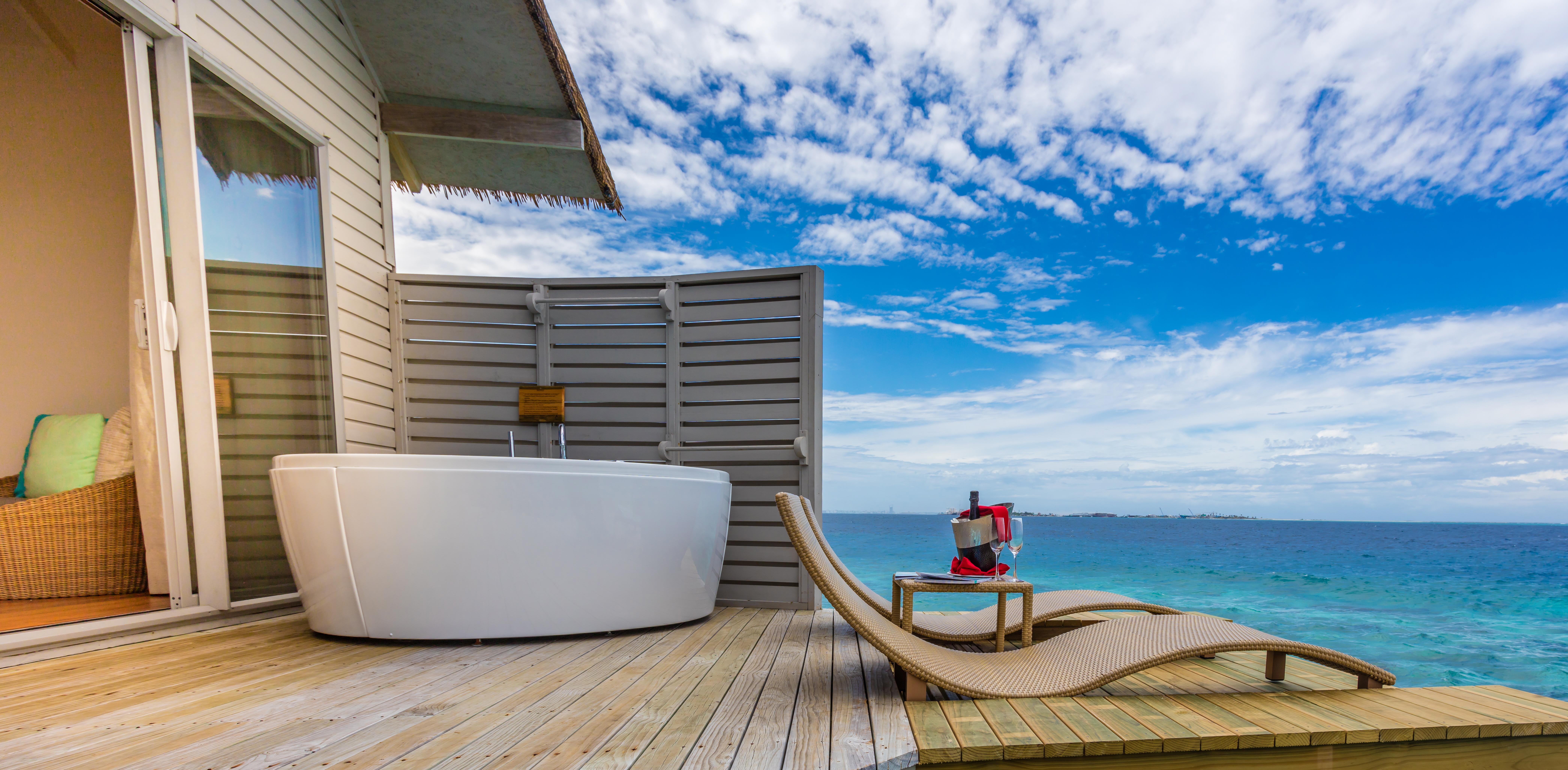 Centara Ras Fushi Resort & Spa Maldives - 50 Percent Discount On Transfers For Min 4 Nights Stay And More, Valid For Reservations Between 11Th Feb Till 22 Dec 2025 (Adults Only) Malé Esterno foto